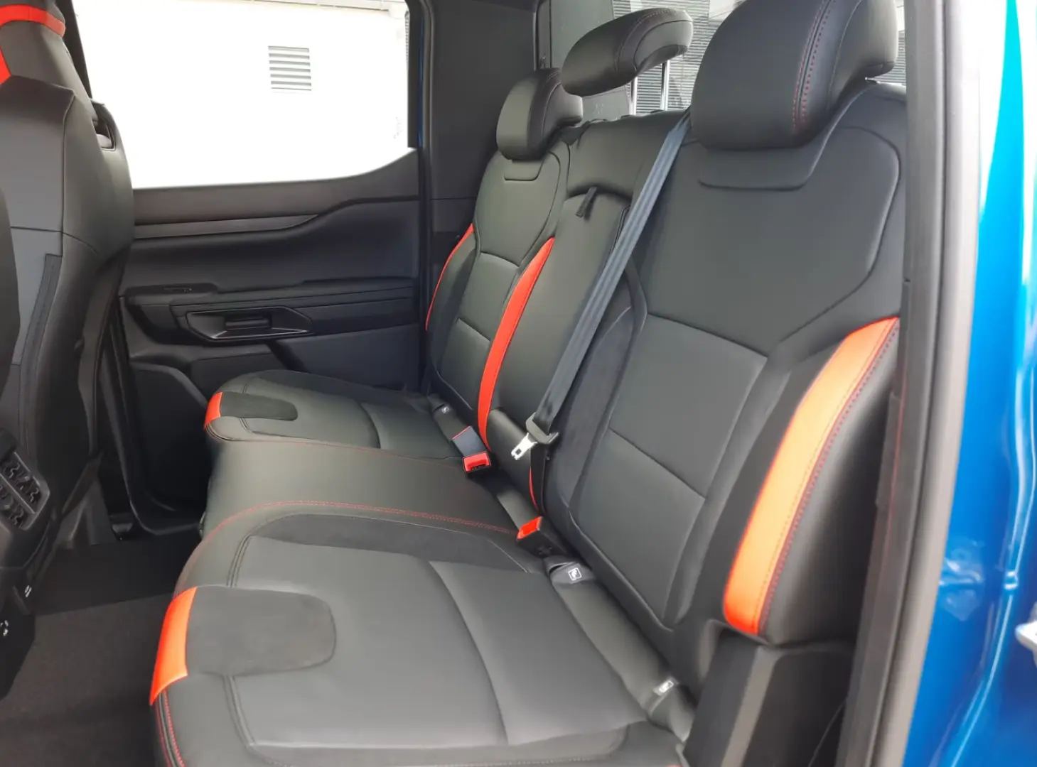 Ford Raptor 2.0l Doka RFK  AHK  PDC  LED  roller blind
