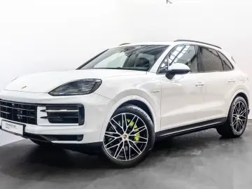 Porsche Cayenne E-Hybrid el. AHK InnoDrive Luft BOSE