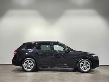 Audi Q7 50 TDI S Line Black 7Sitz Pano Matrix