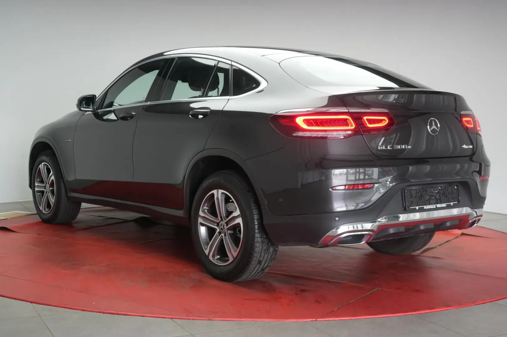 GLC 300 e 4Matic 9G-Tronic Navi Leder Temp Kamer