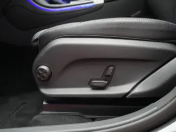 GLC 300 e 4Matic 9G-Tronic Navi Leder Temp Kamer