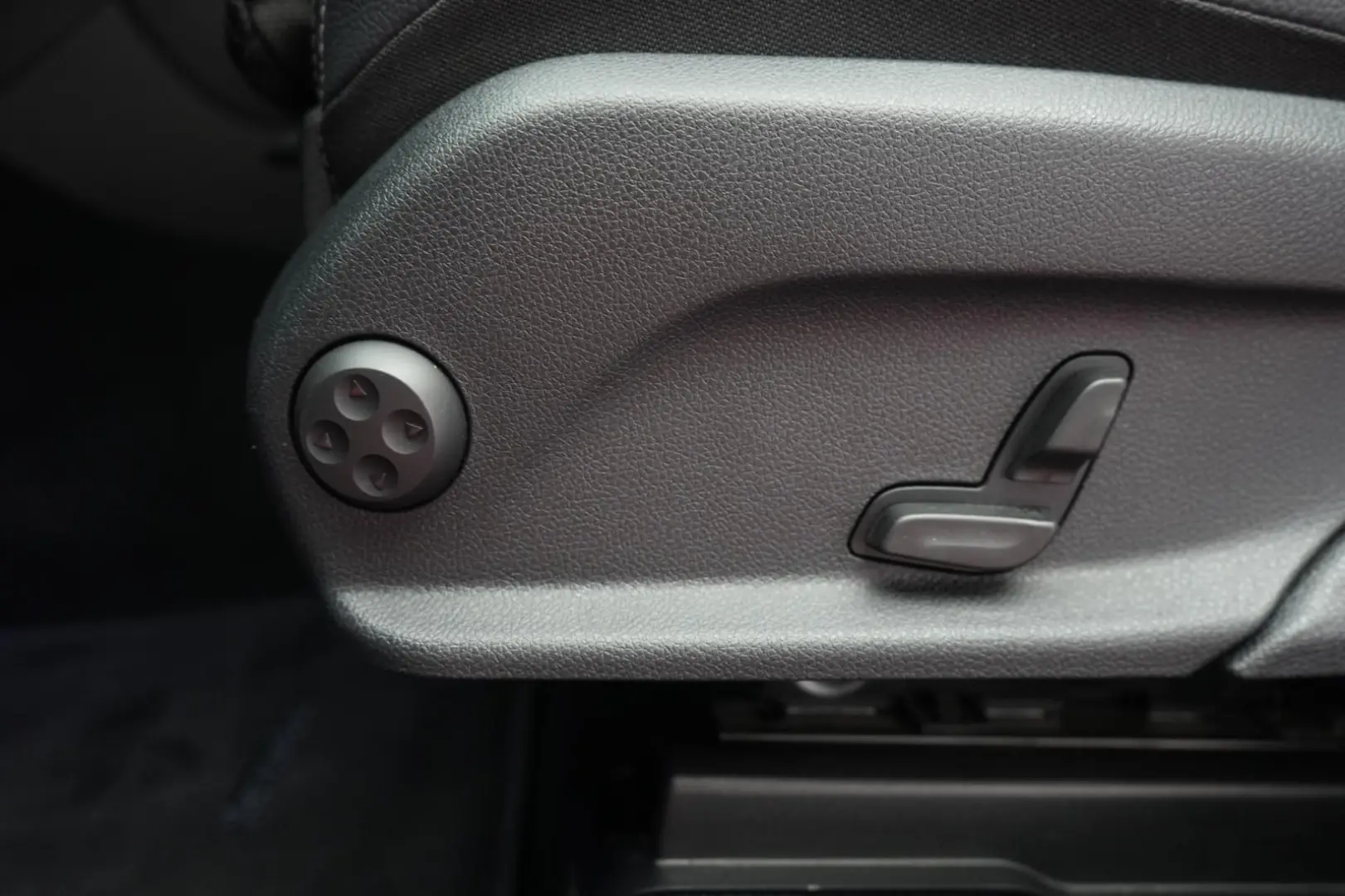 GLC 220 d 4Matic 9G-Tronic Navi Leder Temp Kamer