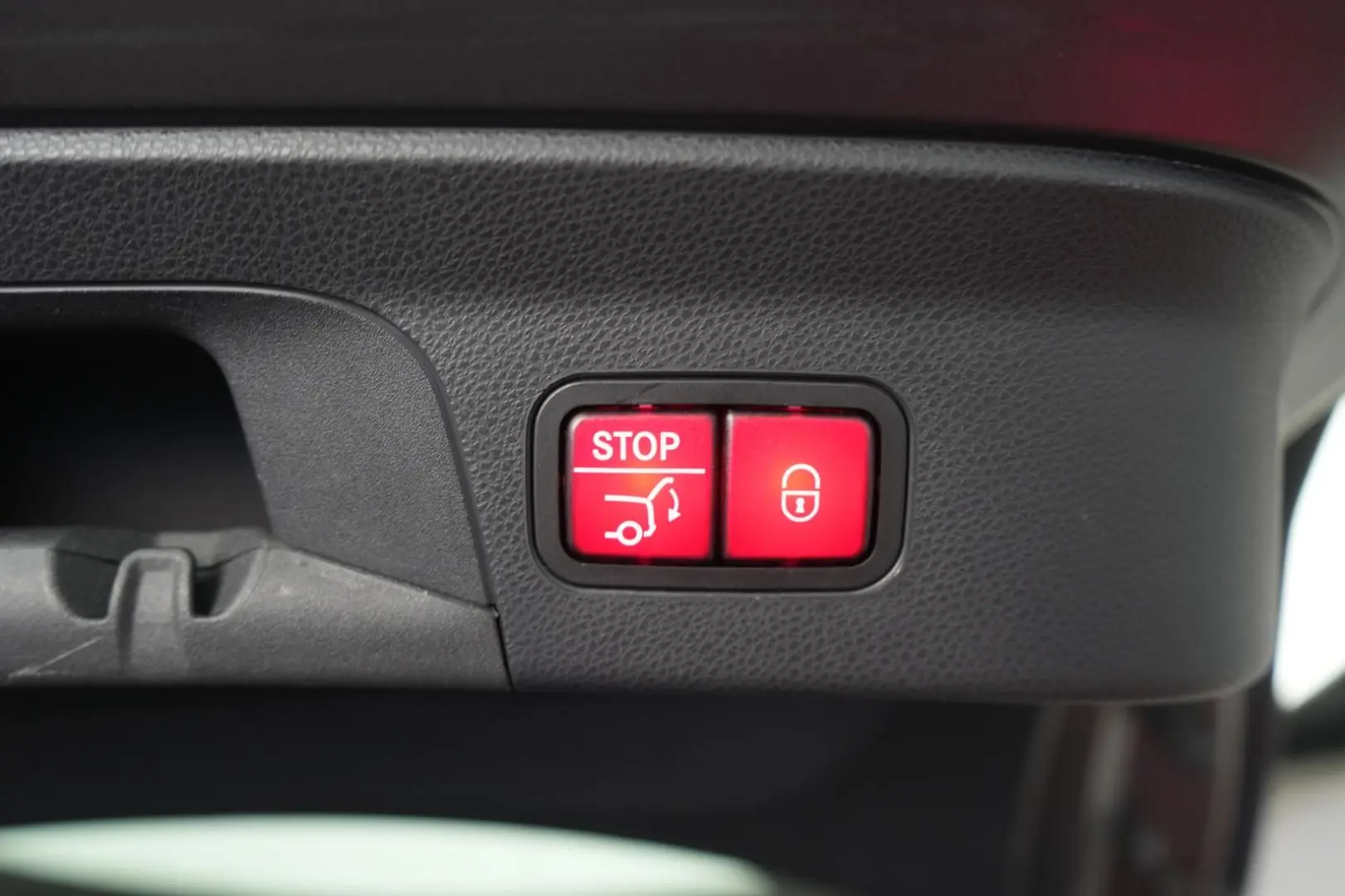 GLC 220 d 4Matic 9G-Tronic Navi Leder Temp Kamer