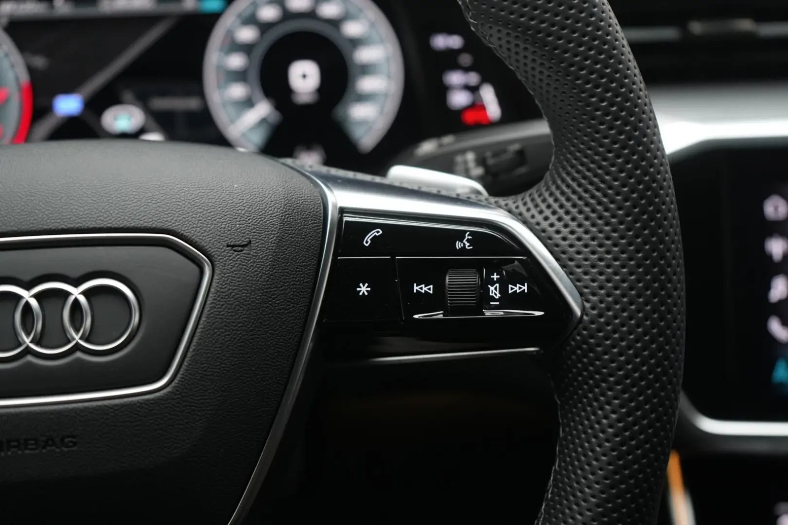 A6 50 TFSI e quattro S line RS Sitze ACC Kamera