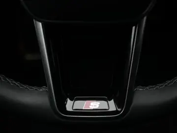 A6 50 TFSI e quattro S line RS Sitze ACC Kamera