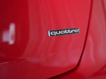 A6 50 TFSI e quattro S line RS Sitze ACC Kamera