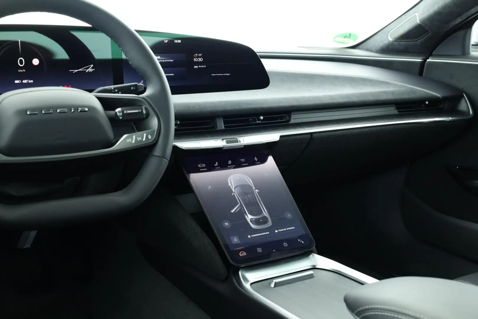 Lucid Air Grand Touring Pano Drive&Sound Pro 21
