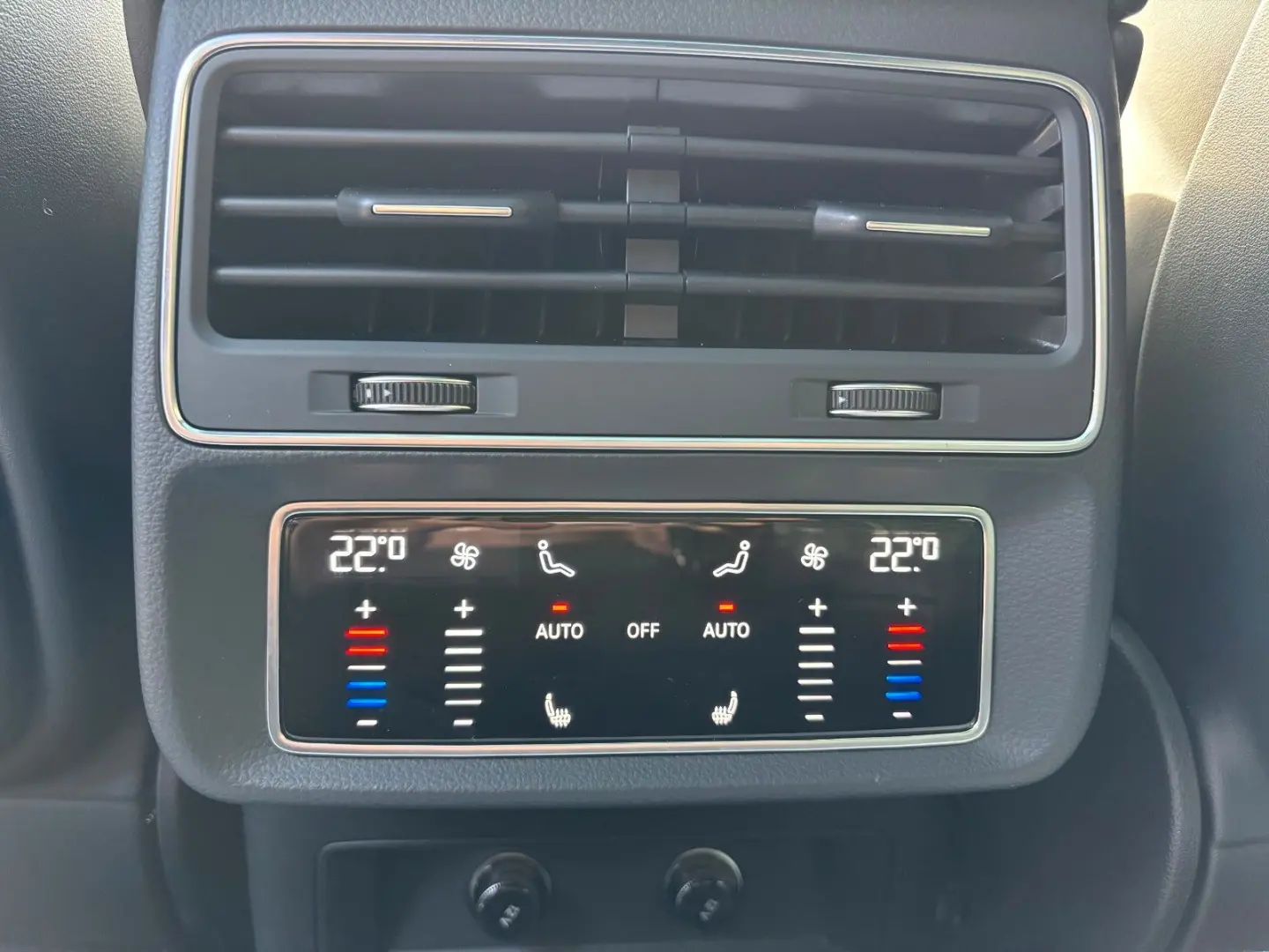 RSQ8 Dynamik  Keramik B&O Pano Soft-Close AHK 23