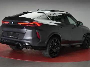 X6 M Competition Leder ACC Kamera HUD Skytop B&W