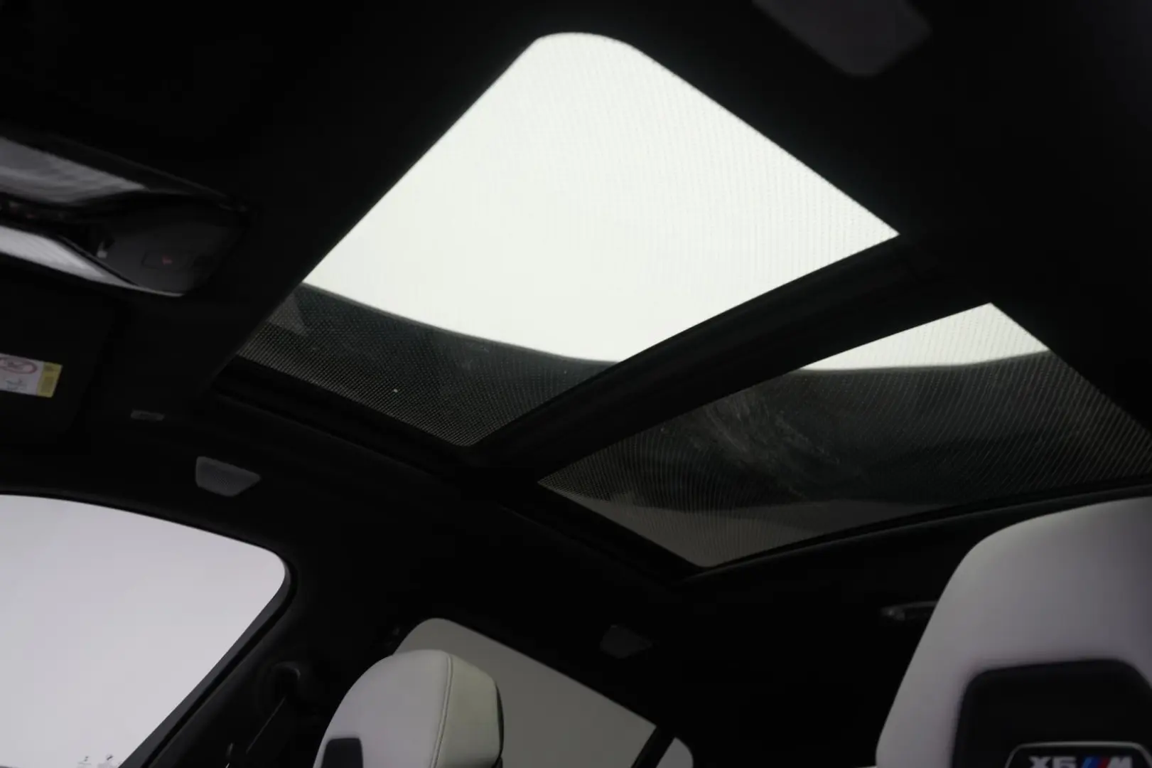 X6 M Competition Leder ACC Kamera HUD Skytop B&W
