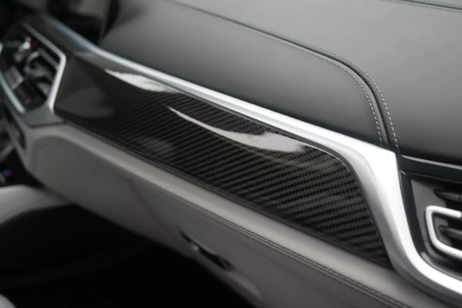 X6 M Competition Leder ACC Kamera HUD Skytop B&W