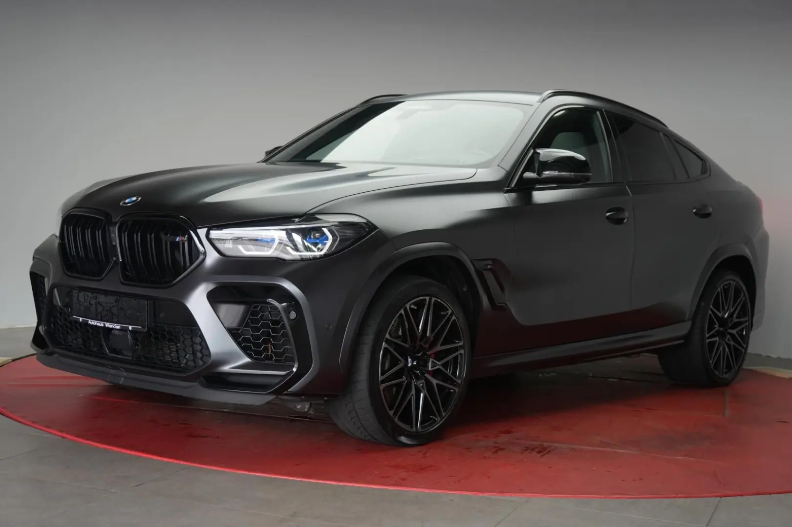X6 M Competition Leder ACC Kamera HUD Skytop B&W