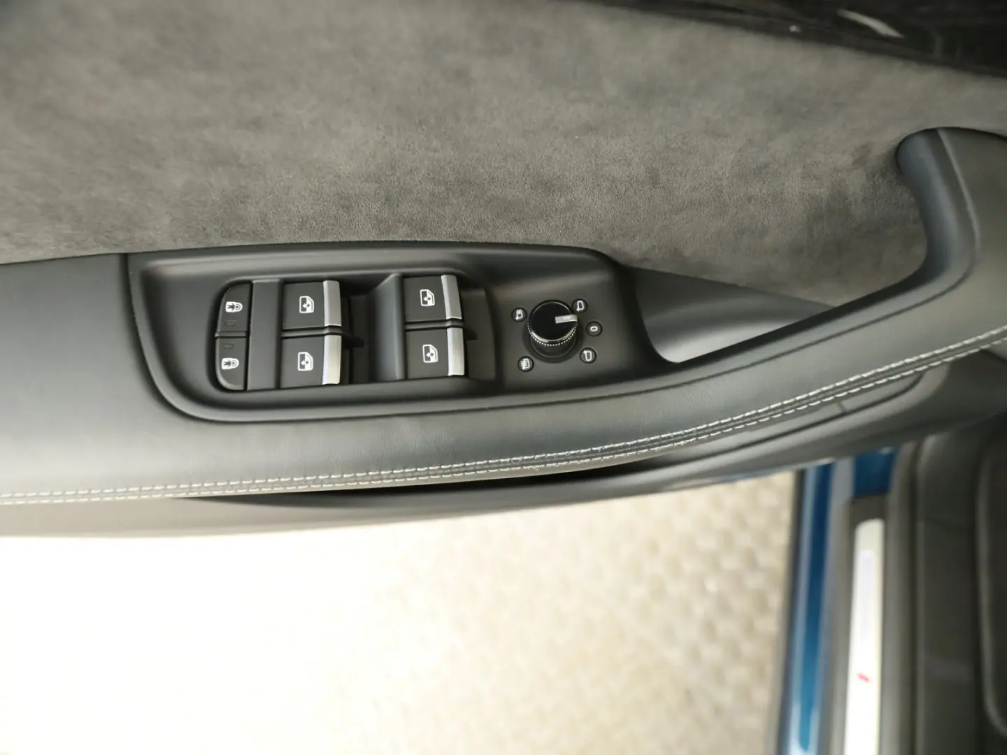 Q8 55 TFSIe quattro  HYBRID Pano AHK Matrix B&O