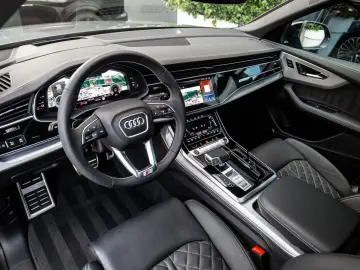 Q8 60 TFSI e quattro Pro Line S Competition