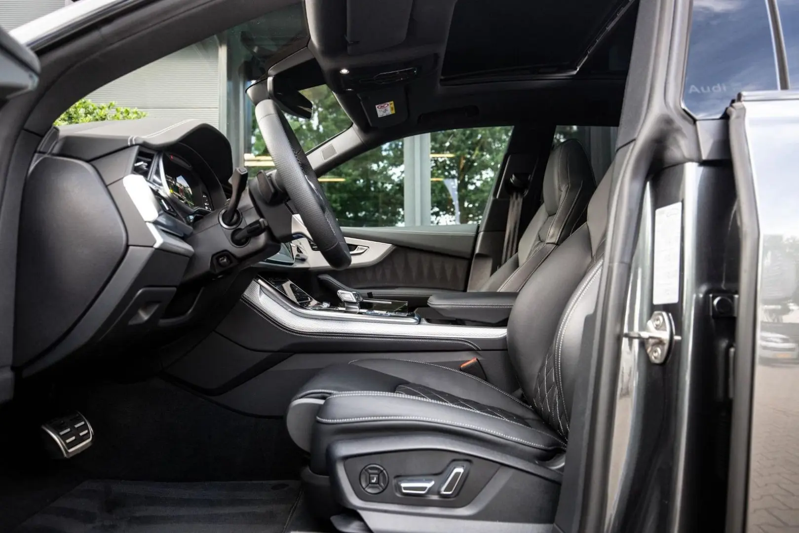 Q8 60 TFSI e quattro Pro Line S Competition