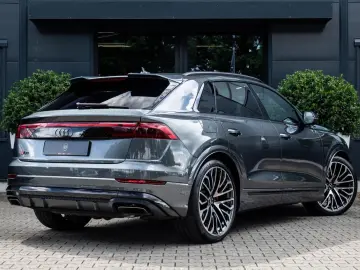 Q8 60 TFSI e quattro Pro Line S Competition