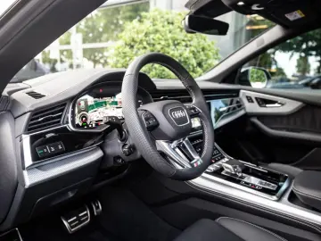 Q8 60 TFSI e quattro Pro Line S Competition