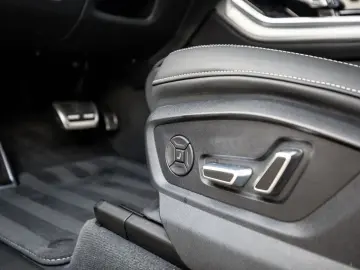 Q8 60 TFSI e quattro Pro Line S Competition