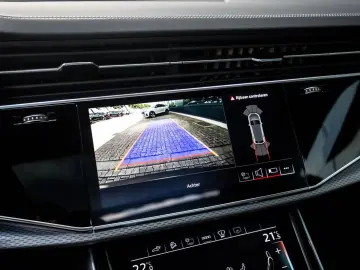 Q8 60 TFSI e quattro Pro Line S Competition
