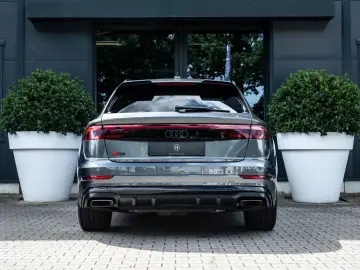 Q8 60 TFSI e quattro Pro Line S Competition