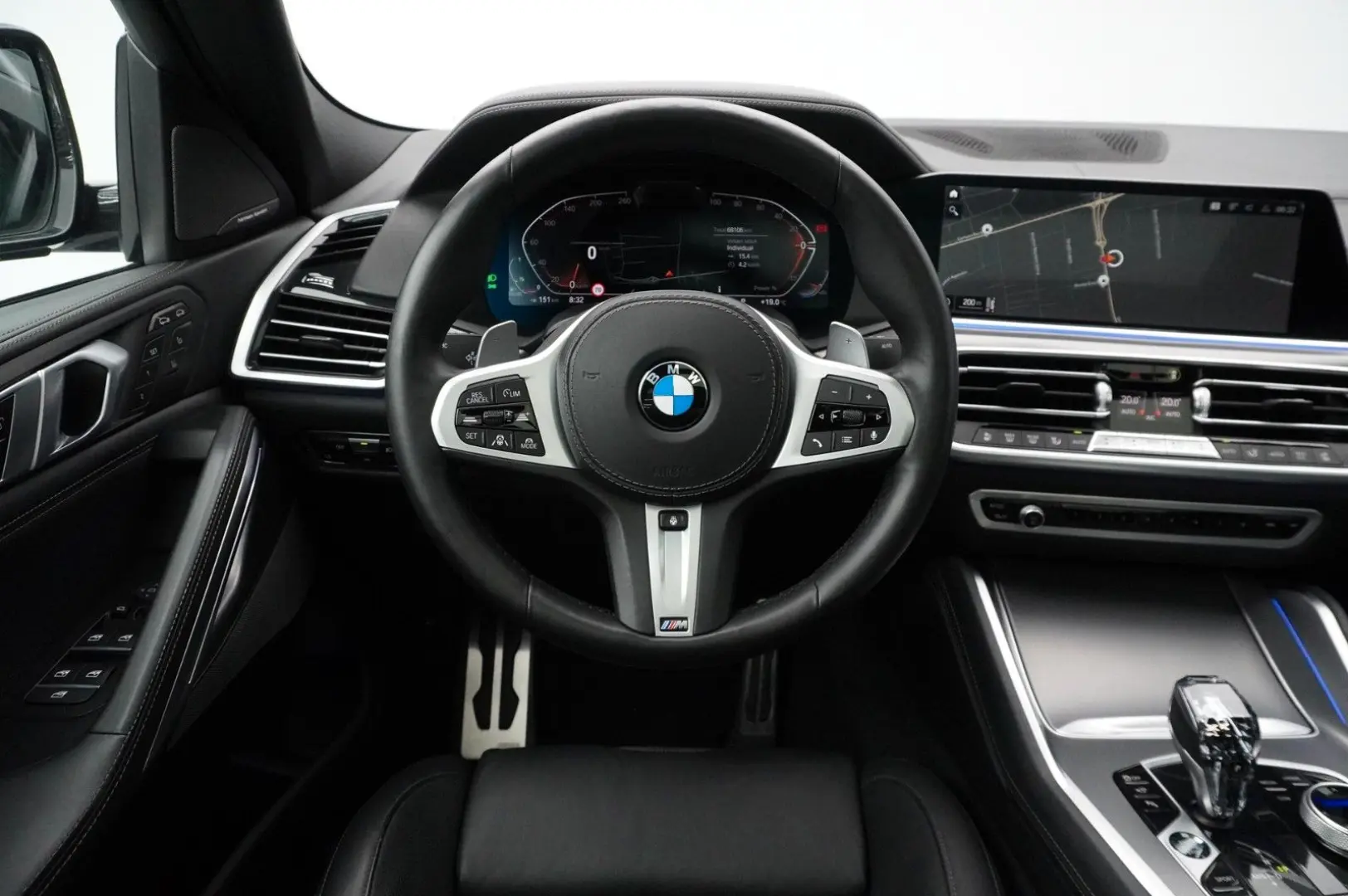 X6 xDrive40d - M Seats  H K  Sky Lounge  IAS