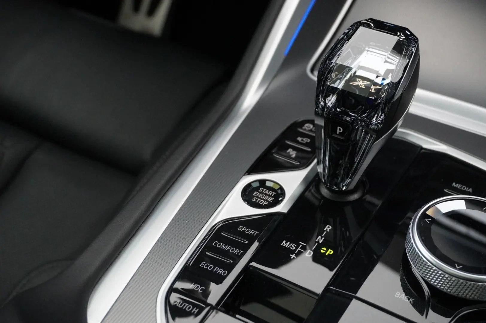 X6 xDrive40d - M Seats  H K  Sky Lounge  IAS