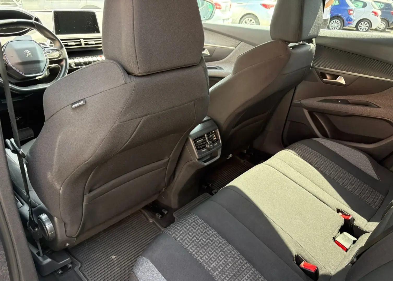 Peugeot 3008 1.5 BlueHDI S&S EAT8 Allure