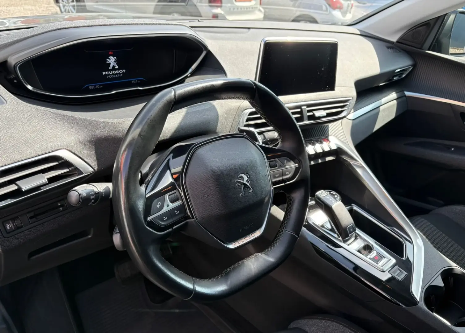 Peugeot 3008 1.5 BlueHDI S&S EAT8 Allure