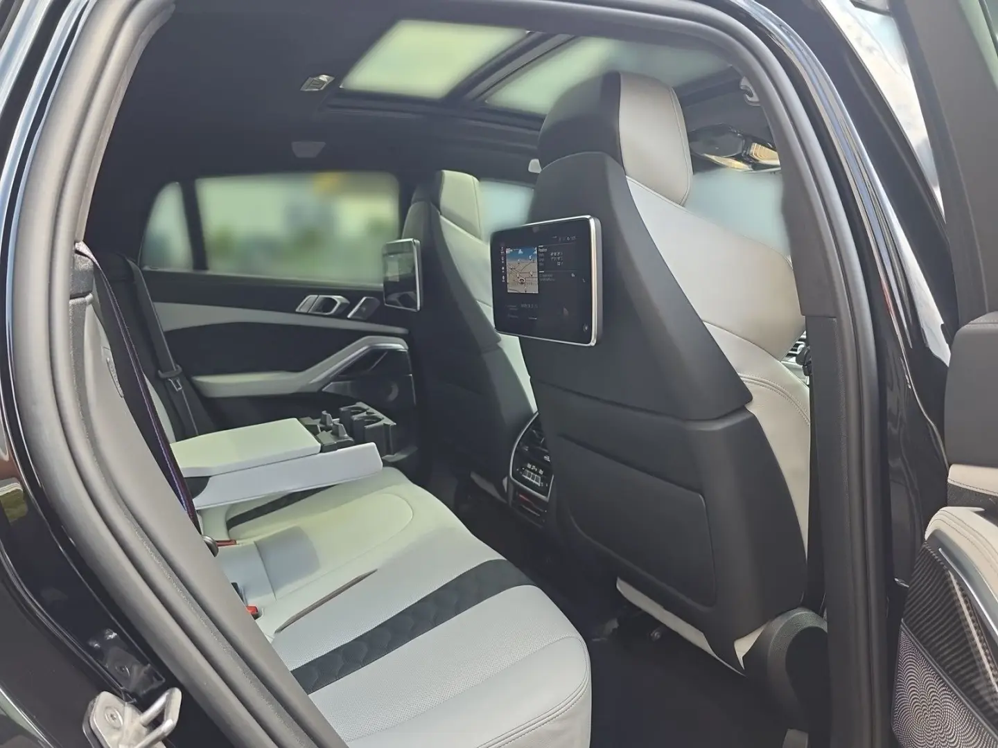 X6 M Competition M-Carbon SkyLounge Massage TV P