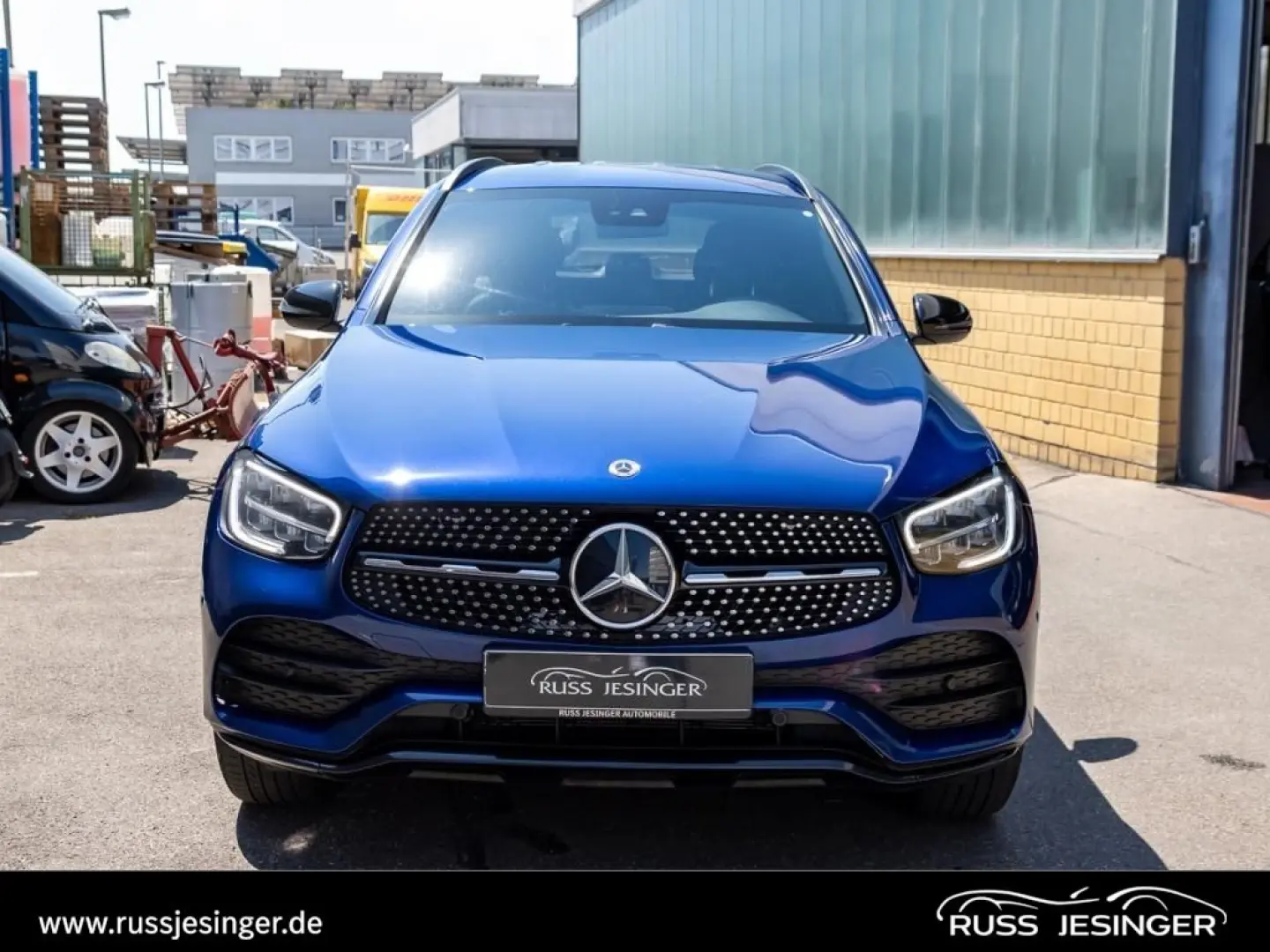 GLC 300 e 4M AMG Line  AHK MBUX KeyGo LED Night