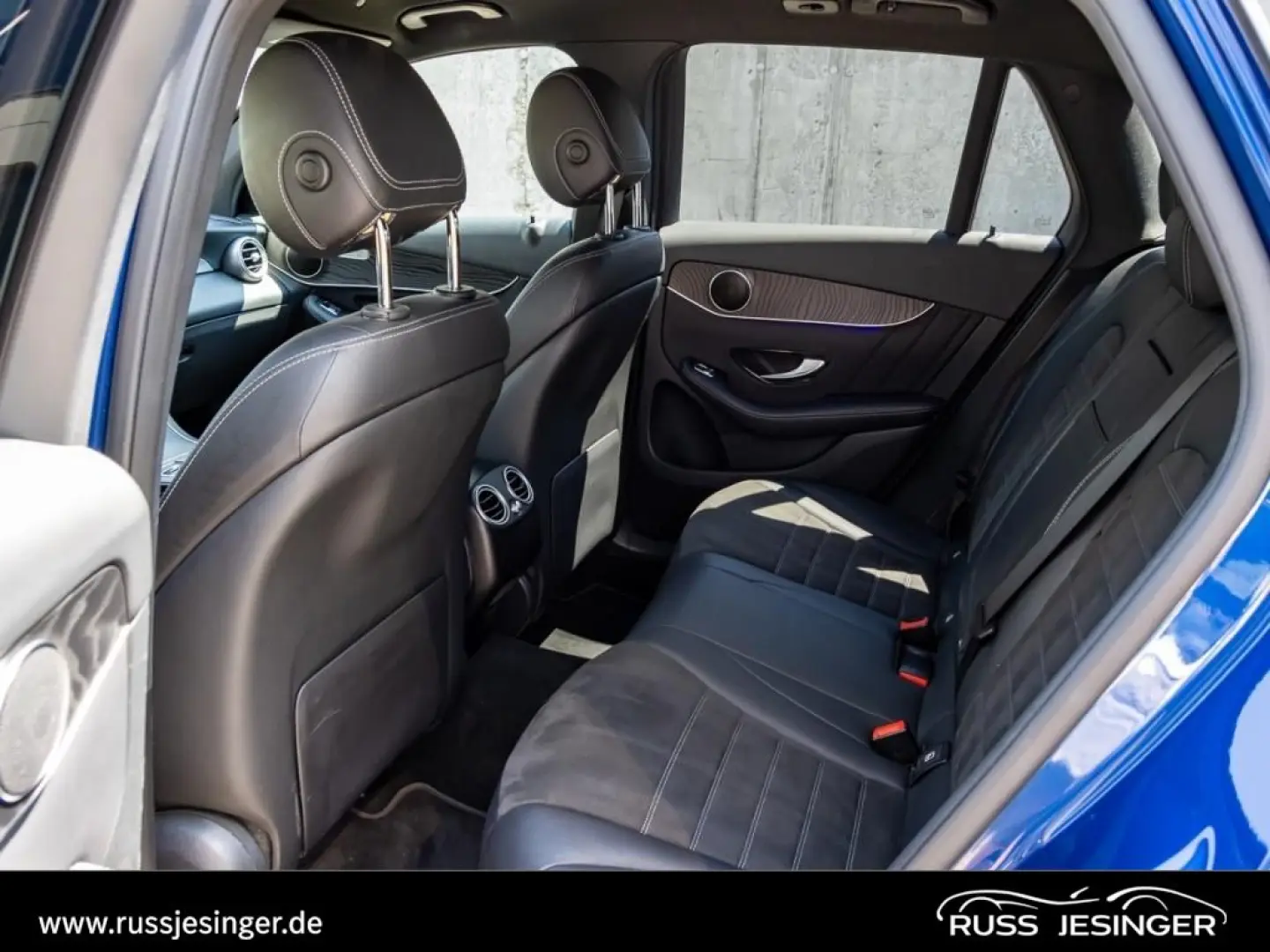 GLC 300 e 4M AMG Line  AHK MBUX KeyGo LED Night