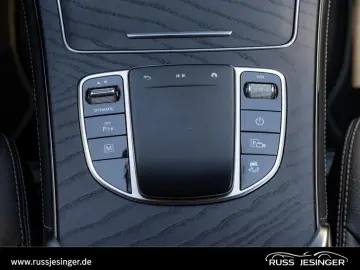 GLC 300 e 4M AMG Line  AHK MBUX KeyGo LED Night