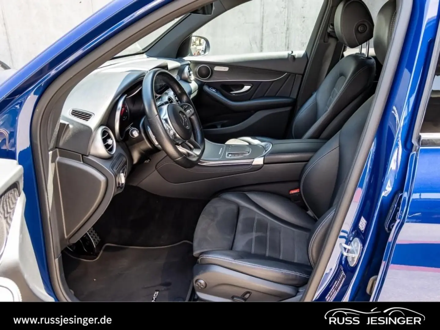 GLC 300 e 4M AMG Line  AHK MBUX KeyGo LED Night