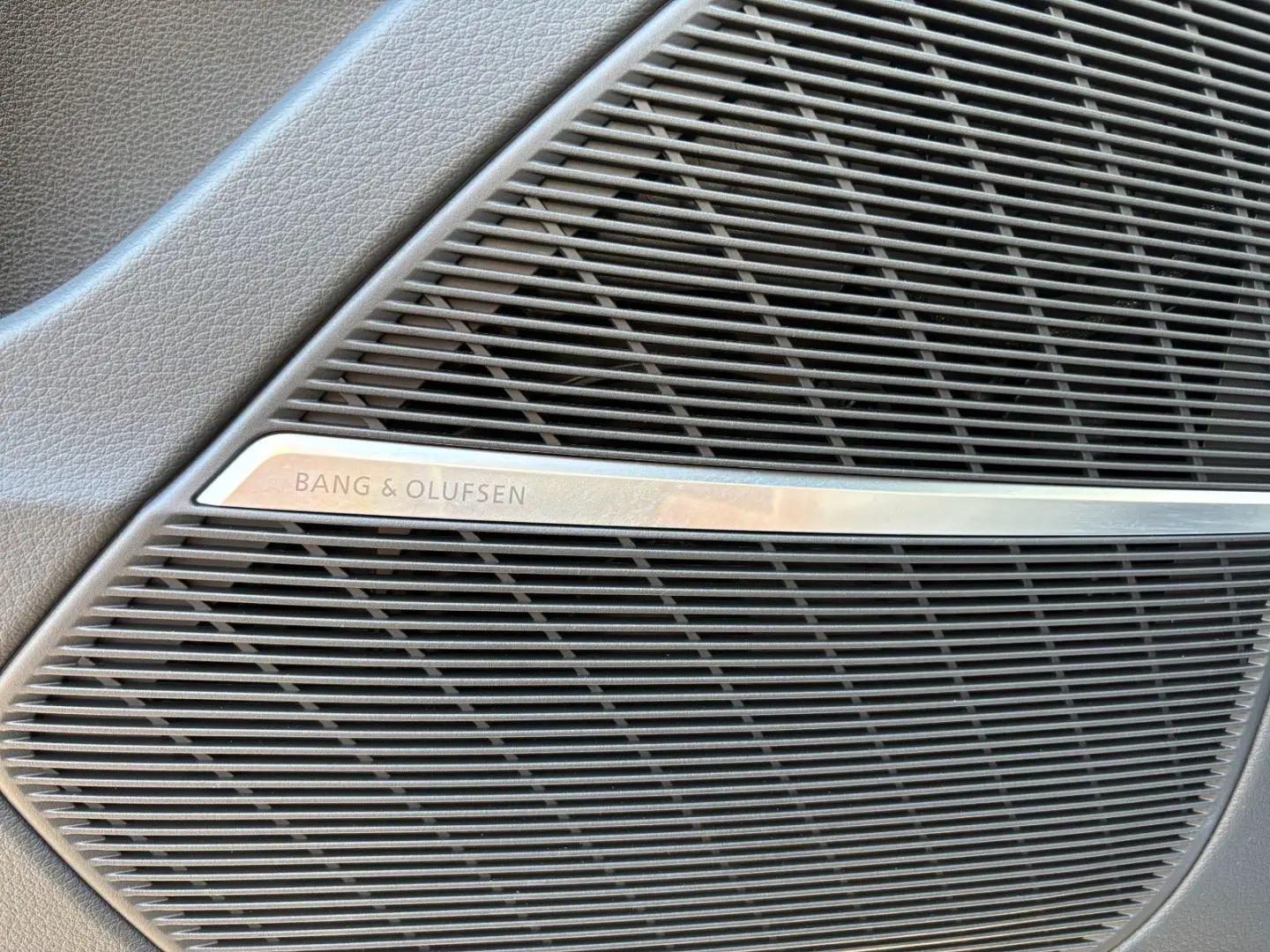 RSQ8 Dynamik  Keramik B&O Pano Soft-Close AHK 23