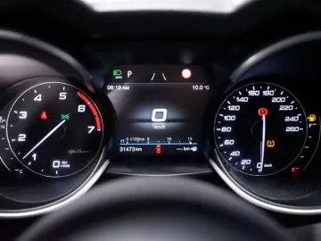 Stelvio 2.0 Turbo TI Q4 AT8 Kamera Memory ACC Bi