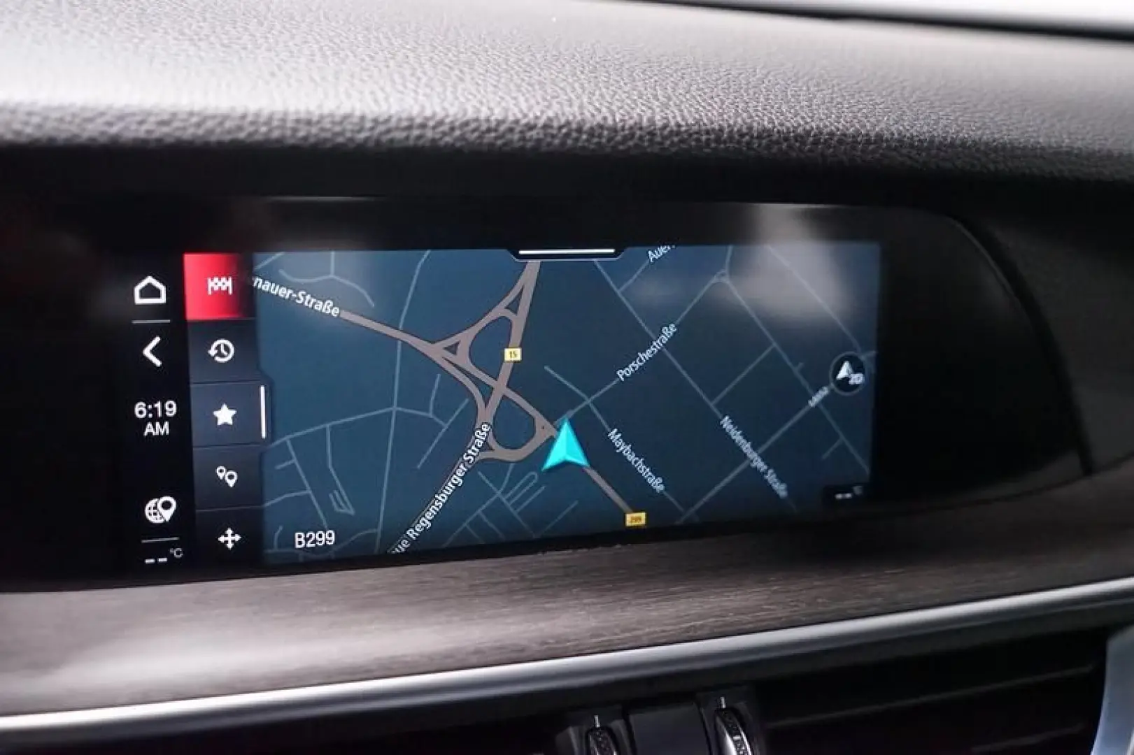 Stelvio 2.0 Turbo TI Q4 AT8 Kamera Memory ACC Bi