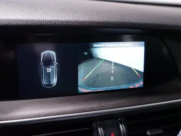 Stelvio 2.0 Turbo TI Q4 AT8 Kamera Memory ACC Bi