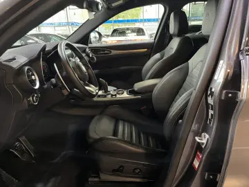 Stelvio Veloce Q4 Sport Harman Kardon Leder ACC