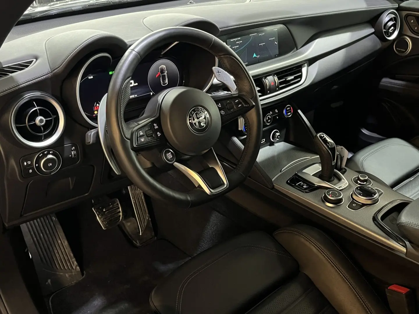 Stelvio Veloce Q4 Sport Harman Kardon Leder ACC