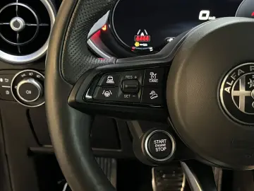 Stelvio Veloce Q4 Sport Harman Kardon Leder ACC
