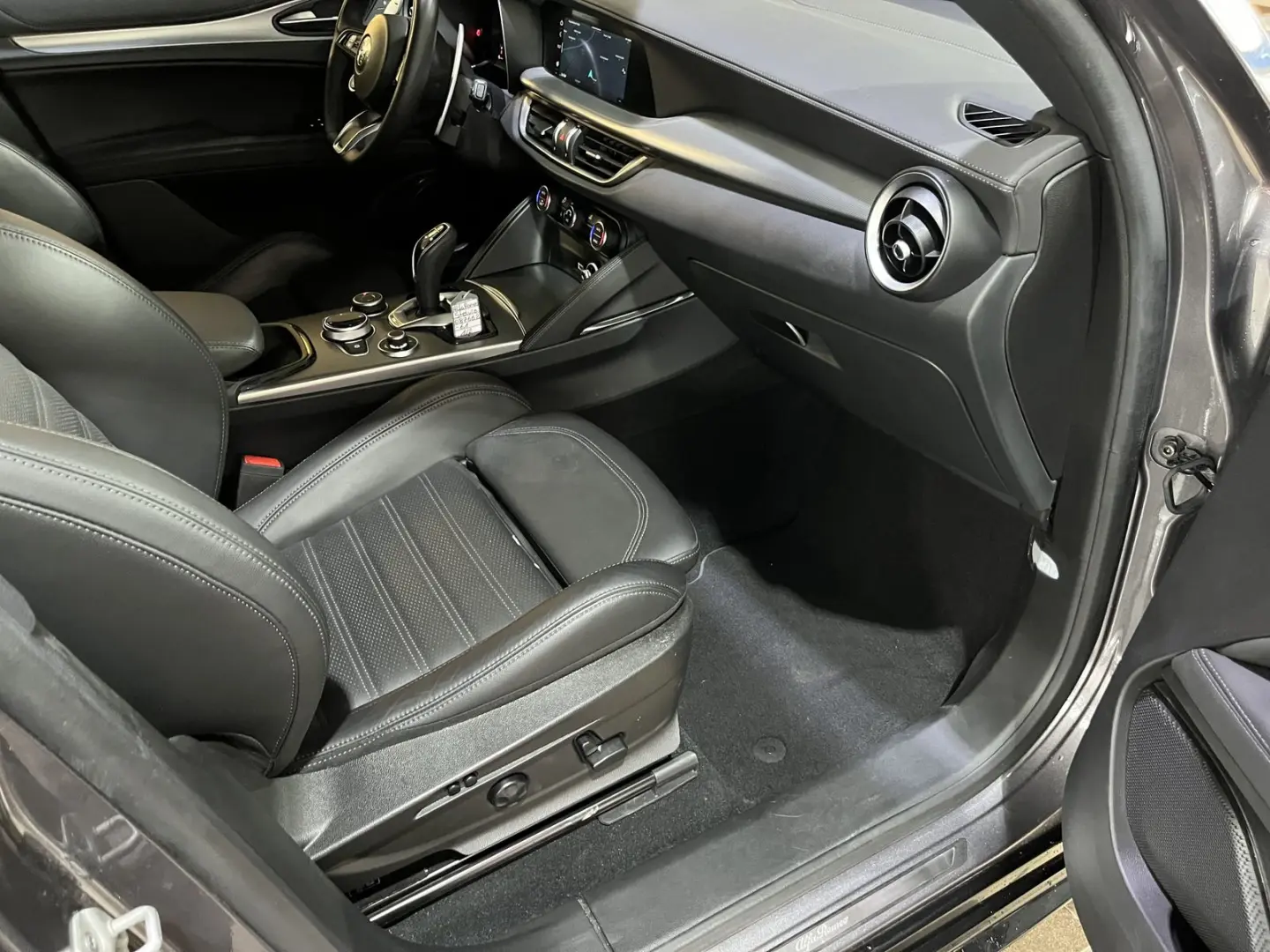 Stelvio Veloce Q4 Sport Harman Kardon Leder ACC