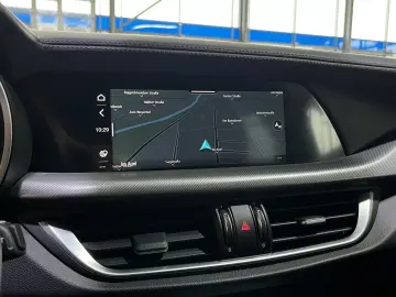 Stelvio Veloce Q4 Sport Harman Kardon Leder ACC