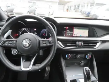 Stelvio Veloce Q4 2.0 280PS  AHK