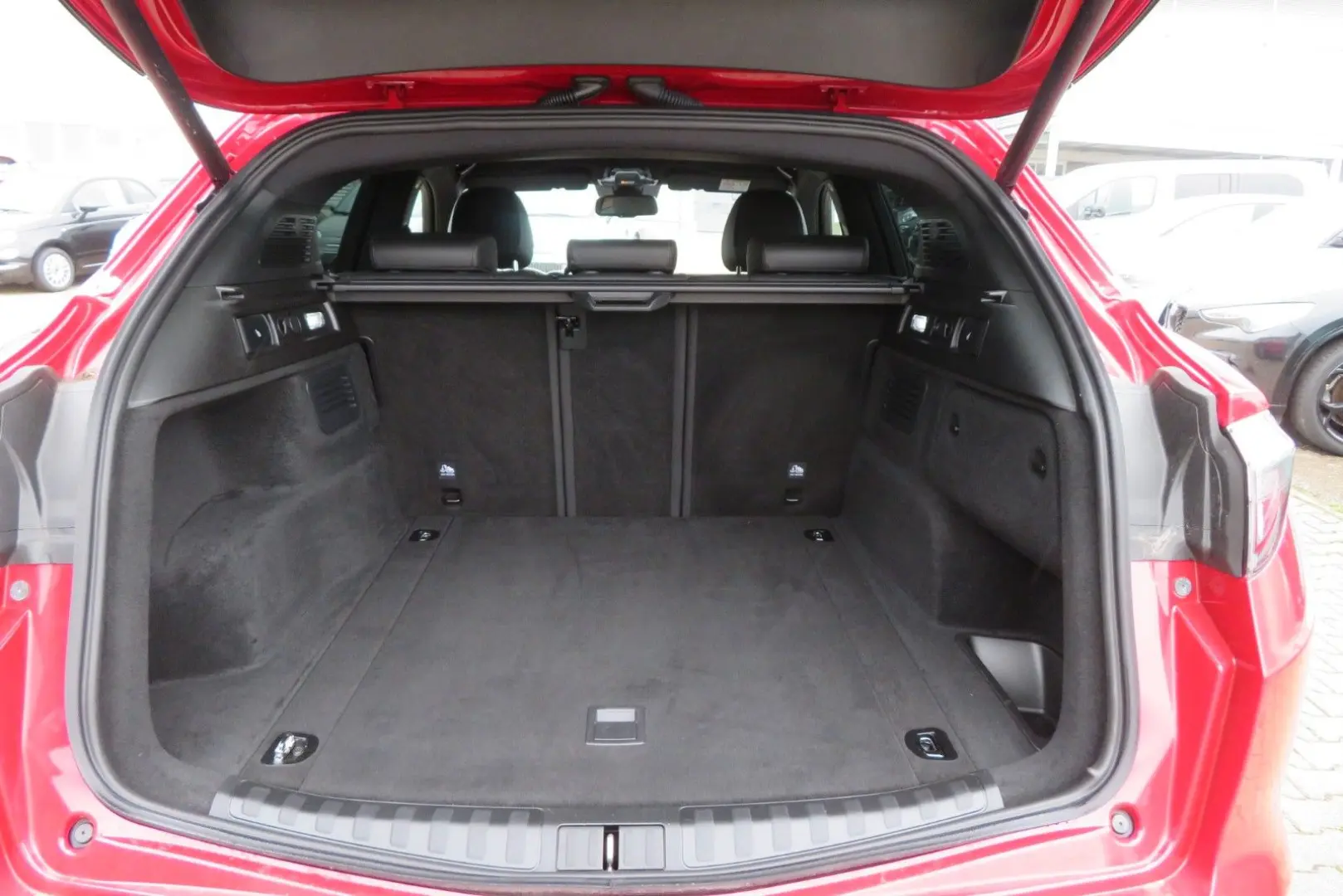 Stelvio Veloce Q4 2.0 280PS  AHK