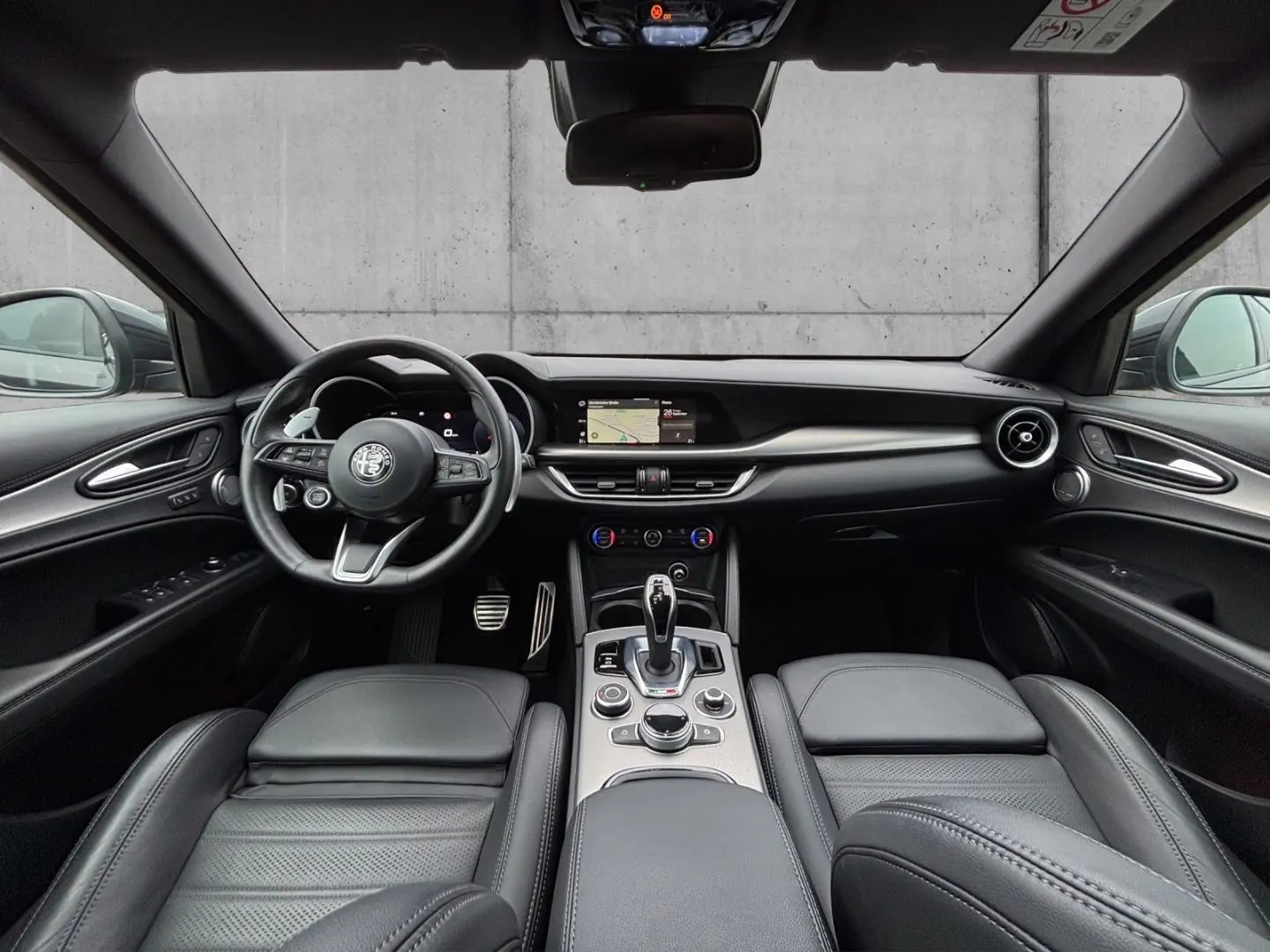 Stelvio Veloce Q4 2.0 PDC KAMERA NAVI CARPLAY SH