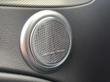 Stelvio Veloce Q4 2.0 PDC KAMERA NAVI CARPLAY SH