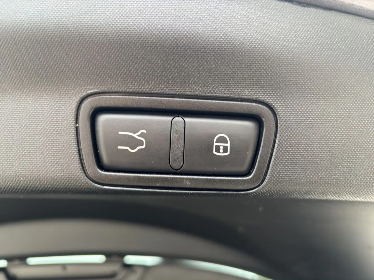 Stelvio Veloce Q4 2.0 PDC KAMERA NAVI CARPLAY SH