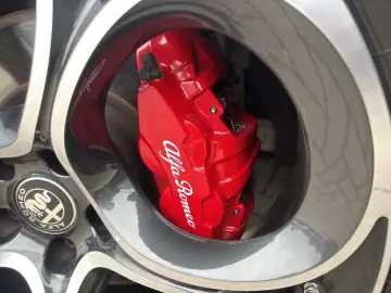 Stelvio Veloce Q4 2.0 PDC KAMERA NAVI CARPLAY SH