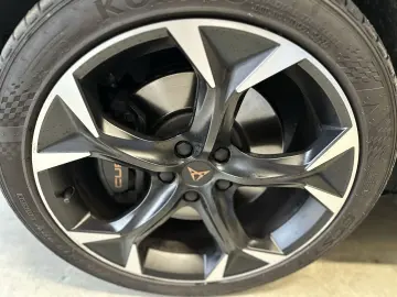 Formentor VZ 2 0TSI DSG 4Drive AHK Pano Matrix D