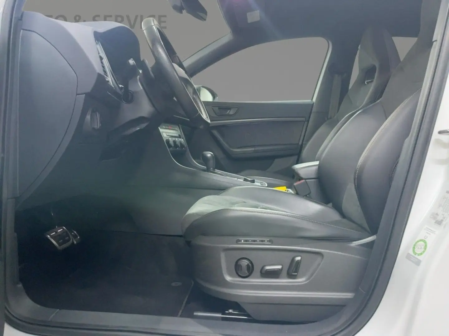 Ateca 2.0 TSI 4Drive DSG  LED ACC SPUR AHK NAVI